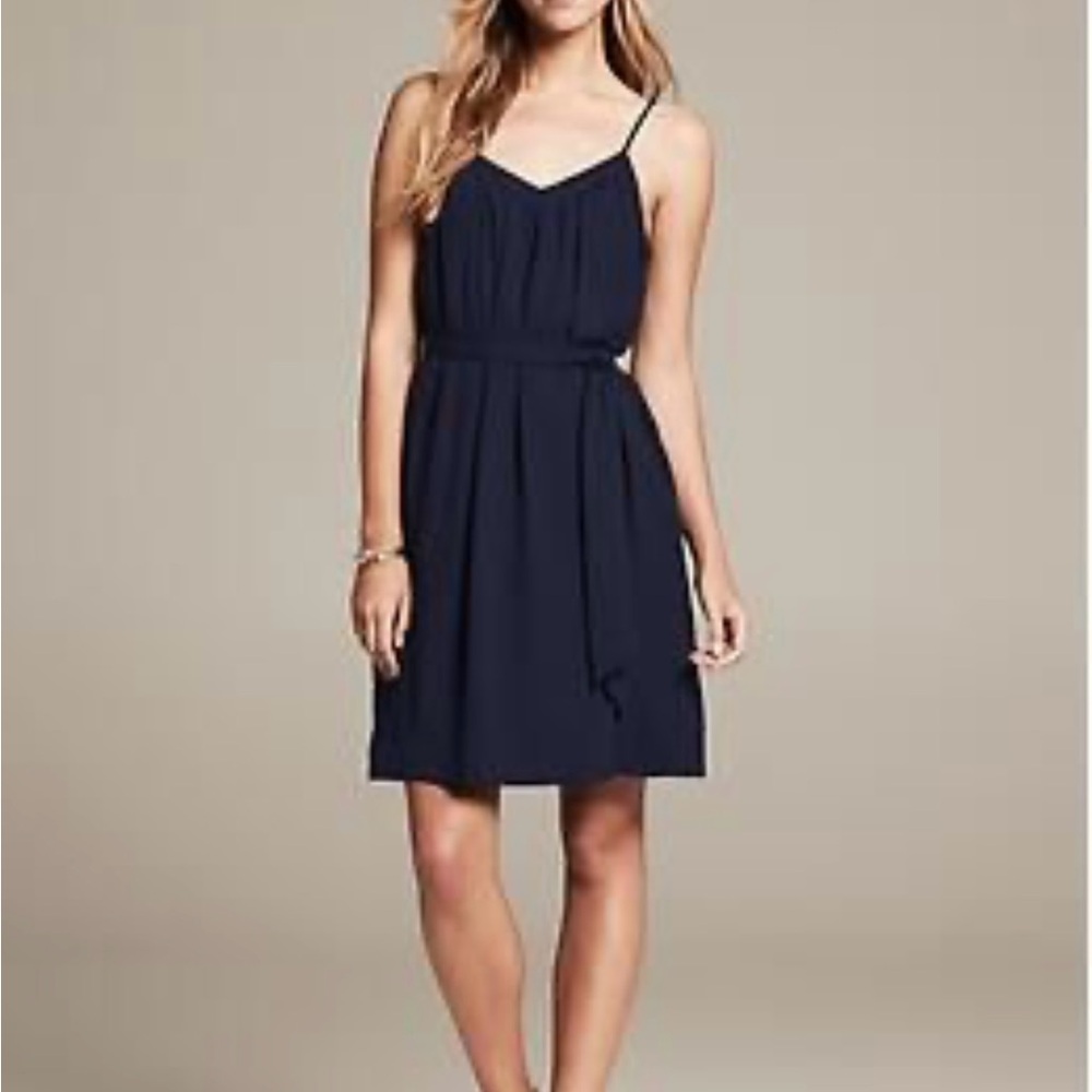 Banana Republic - Navy Dress Women’s size 8 - Belt tie, lined, classic EUC